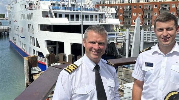 Wightlink partners with HM Coastguard on safety at sea initiative