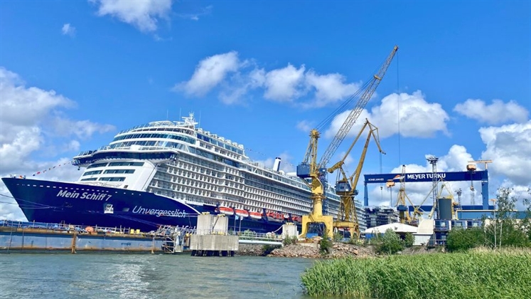 TUI Cruises takes delivery of Mein Schiff 7
