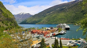 Norway to implement zero-emission rules for passenger ships in Unesco World Heritage fjords from 2026