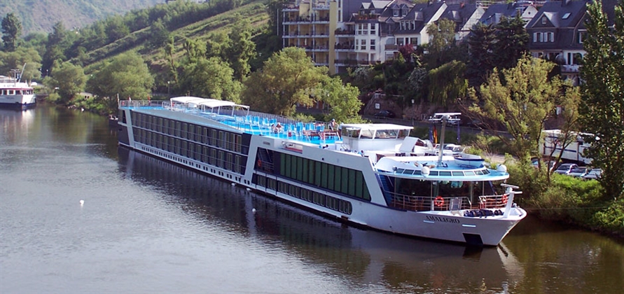 AmaWaterways to deploy Versonix Seaware systems