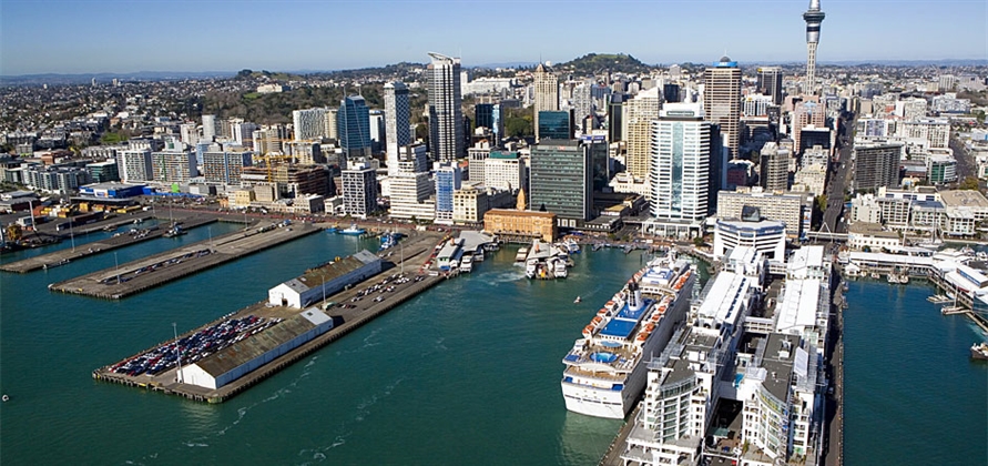 New Zealand hosts record cruise numbers