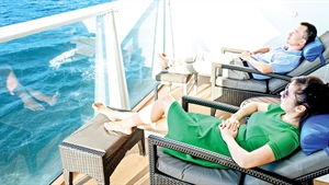 Addressing and alleviating cruise passenger stress