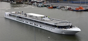 Construction of MS Elbe Princesse II begins at STX shipyard