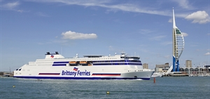 Brittany Ferries charters new LNG ropax ferry from Stena RoRo