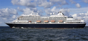 Holland America sells Prisendam to Phoenix Reisen