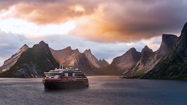 Hurtigruten orders third hybrid-powered expedition cruise ship