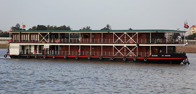 Pandaw to sail Red River 