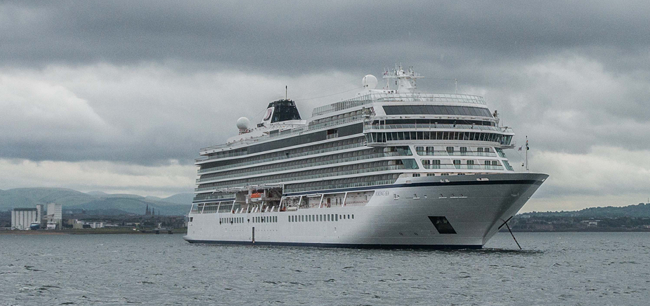 Viking Sea makes her inaugural call in Edinburgh